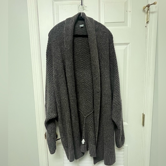 Aerie Charcoal Knit Sweater - Picture 4 of 10